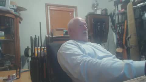 Snapshot of rpm12668467 chatting on 12/17/24, 05:15 rpm12668467 online show from 12/17/24, 05:15