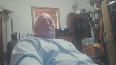 Snapshot of rpm12668467 chatting on 01/31/25, 05:10 rpm12668467 online show from 01/31/25, 05:10