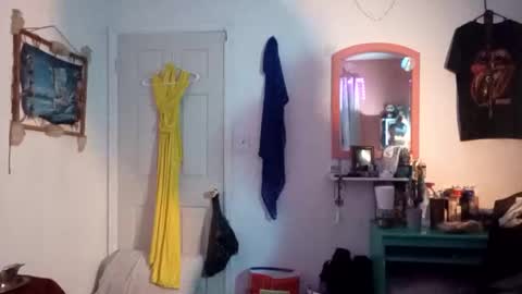 Snapshot of rraineonme chatting on 04/11/26, 07:24 rraineonme online show from 04/11/26, 07:24