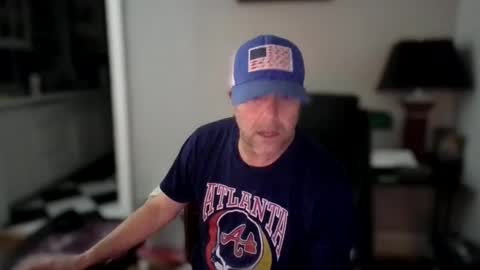 Snapshot of rtrmoney18 chatting on 09/25/25, 03:10 rtrmoney18 online show from 09/25/25, 03:10