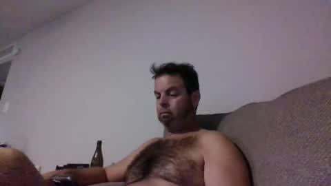 Snapshot of rubbingoneout714 chatting on 12/09/24, 02:13 rubbingoneout714 online show from 12/09/24, 02:13