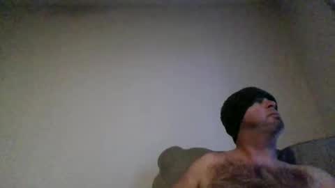 Snapshot of rubbingoneout714 chatting on 01/20/25, 11:32 rubbingoneout714 online show from 01/20/25, 11:32