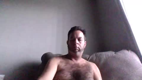 Snapshot of rubbingoneout714 chatting on 02/08/25, 01:54 rubbingoneout714 online show from 02/08/25, 01:54