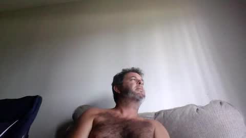 Snapshot of rubbingoneout714 chatting on 09/15/25, 08:09 rubbingoneout714 online show from 09/15/25, 08:09