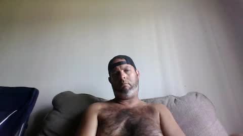 Snapshot of rubbingoneout714 chatting on 09/28/25, 04:23 rubbingoneout714 online show from 09/28/25, 04:23