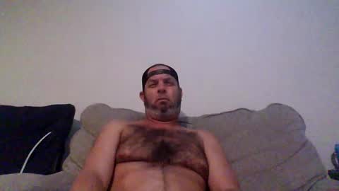 Snapshot of rubbingoneout714 chatting on 10/16/25, 02:23 rubbingoneout714 online show from 10/16/25, 02:23