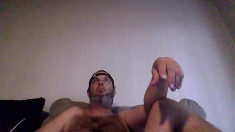 Snapshot of rubbingoneout714 chatting on 04/05/26, 10:51 rubbingoneout714 online show from 04/05/26, 10:51