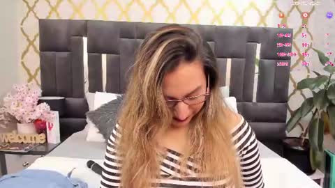Snapshot of rubby_taylor chatting on 06/19/26, 02:43 RubbyTaylor online show from 06/19/26, 02:43