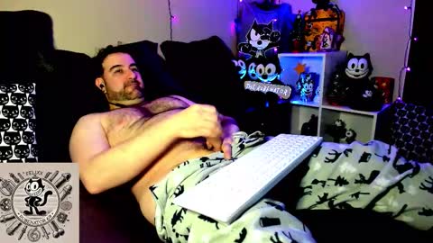 Ruben online show from 11/23/25, 03:23