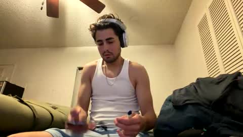 Snapshot of rubenzaragosa09 chatting on 04/19/26, 12:59 rubenzaragosa09 online show from 04/19/26, 12:59