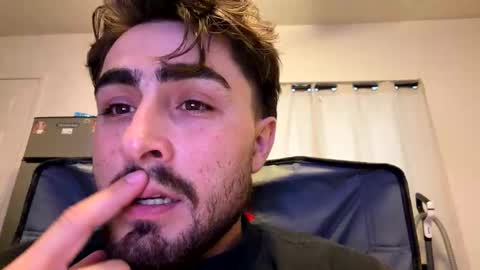 rubenzaragosa09 online show from 05/27/26, 02:30