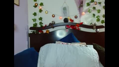 Snapshot of rubi_fox82 chatting on 12/14/24, 05:07   online show from 12/14/24, 05:07