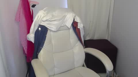 Rubi online show from 12/21/24, 08:10