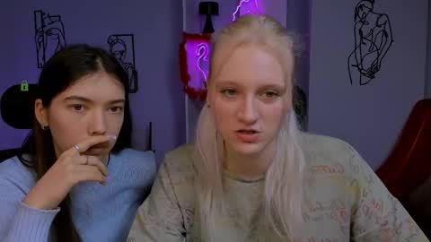 Snapshot of rubi_meow chatting on 03/07/25, 05:28 Rubi online show from 03/07/25, 05:28