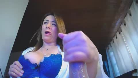 Snapshot of rubi_sweett chatting on 12/13/25, 10:04 rubi online show from 12/13/25, 10:04