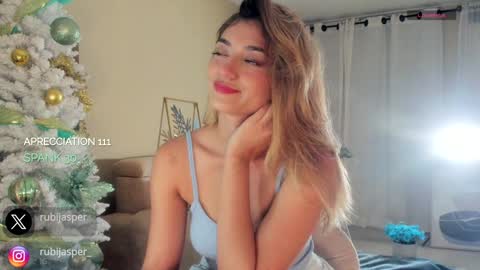 Snapshot of rubijasper18 chatting on 01/31/25, 12:50 Rubi online show from 01/31/25, 12:50