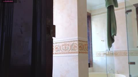 Rubi online show from 03/26/26, 03:17