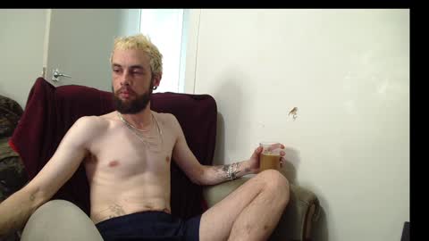 Snapshot of rubitricky chatting on 12/15/24, 04:07 RubitRicky online show from 12/15/24, 04:07