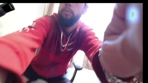 Snapshot of rubitricky chatting on 01/04/25, 12:59 RubitRicky online show from 01/04/25, 12:59