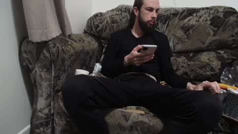 Snapshot of rubitricky chatting on 01/28/25, 04:30 RubitRicky online show from 01/28/25, 04:30