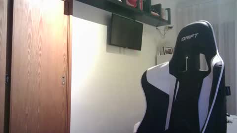 Snapshot of rubividal chatting on 11/11/25, 11:16 rubividal online show from 11/11/25, 11:16