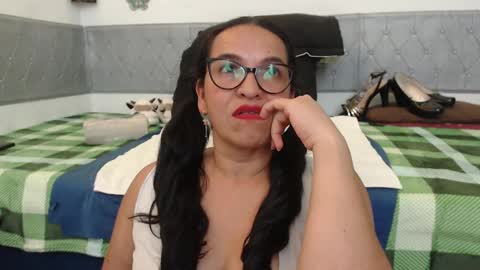 Snapshot of ruby_brown_ chatting on 09/17/25, 07:37 Ruby online show from 09/17/25, 07:37