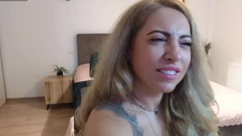 Snapshot of ruby_fit chatting on 11/08/25, 02:45 Ruby online show from 11/08/25, 02:45