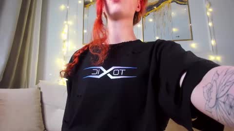 Snapshot of rubyattwood chatting on 03/11/25, 10:09 rubyattwood online show from 03/11/25, 10:09