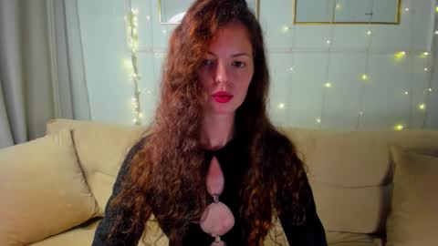 Snapshot of rubyattwood chatting on 11/21/25, 07:07 rubyattwood online show from 11/21/25, 07:07