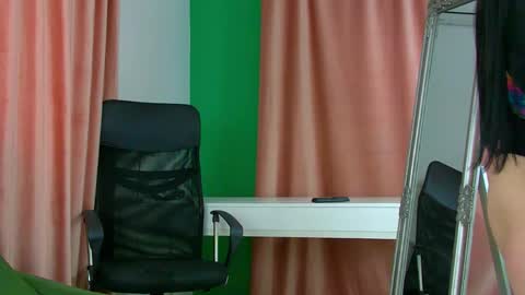 Snapshot of rubyhills chatting on 03/23/26, 05:11 Ruby online show from 03/23/26, 05:11