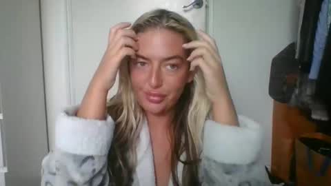 rubyredxxxoxxx online show from 12/31/24, 10:37