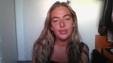 rubyredxxxoxxx online show from 10/04/25, 06:33