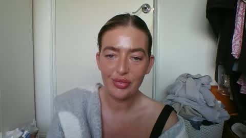 rubyredxxxoxxx online show from 12/03/25, 10:24