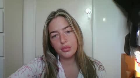 Snapshot of rubyredxxxoxxx chatting on 03/19/26, 08:18 rubyredxxxoxxx online show from 03/19/26, 08:18