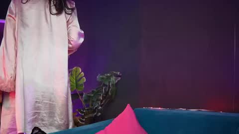  Ruby  online show from 04/12/26, 11:21