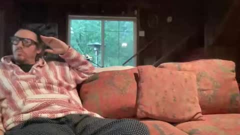 Snapshot of rubywavesback chatting on 02/16/26, 12:40 rubywavesback online show from 02/16/26, 12:40