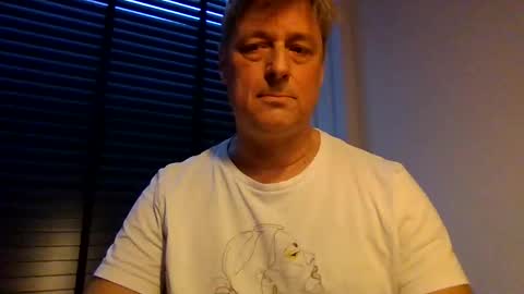 Snapshot of rudeski chatting on 04/15/26, 06:15 rudeski online show from 04/15/26, 06:15