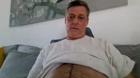 Snapshot of rudeski chatting on 04/21/26, 03:17 rudeski online show from 04/21/26, 03:17