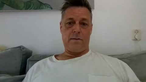 Snapshot of rudeski chatting on 06/03/26, 02:08 rudeski online show from 06/03/26, 02:08
