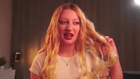 Mila online show from 10/13/25, 03:23