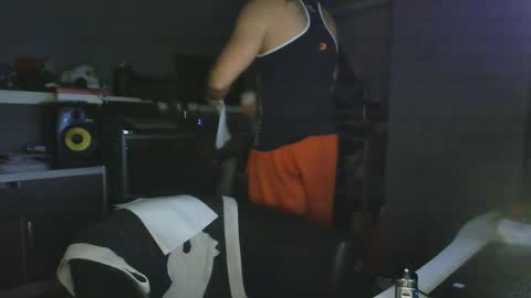 Snapshot of ruffi77 chatting on 01/22/25, 04:55 Chico que rico Caliente online show from 01/22/25, 04:55