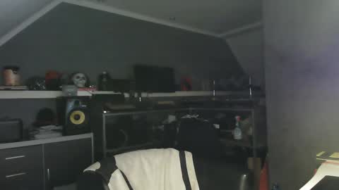 Snapshot of ruffi77 chatting on 02/22/25, 11:46 Chico que rico Caliente online show from 02/22/25, 11:46