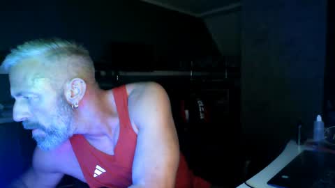 Snapshot of ruffi77 chatting on 05/02/26, 03:22 Chico que rico Caliente online show from 05/02/26, 03:22