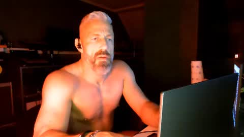 Chico que rico Caliente online show from 07/13/26, 11:18