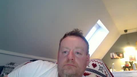 Snapshot of runepetter chatting on 01/11/25, 02:36 bignorwegian online show from 01/11/25, 02:36