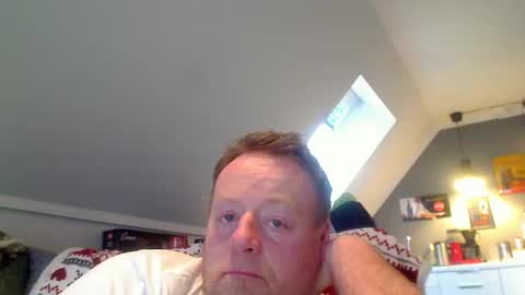 Snapshot of runepetter chatting on 01/13/25, 01:06 bignorwegian online show from 01/13/25, 01:06