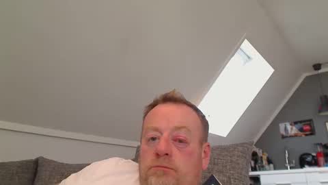 Snapshot of runepetter chatting on 10/13/25, 10:15 bignorwegian online show from 10/13/25, 10:15