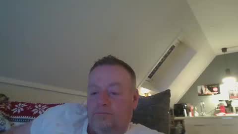 Snapshot of runepetter chatting on 02/01/26, 09:57 bignorwegian online show from 02/01/26, 09:57