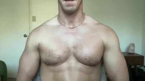 Snapshot of runfasterxo chatting on 12/25/24, 03:28 runfasterxo online show from 12/25/24, 03:28