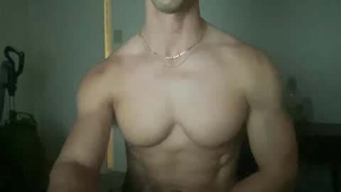 Snapshot of runfasterxo chatting on 11/20/25, 12:05 runfasterxo online show from 11/20/25, 12:05